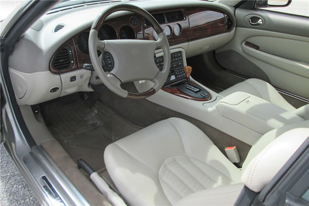 1998 Jaguar X100 XK8 - Image 4 of 5