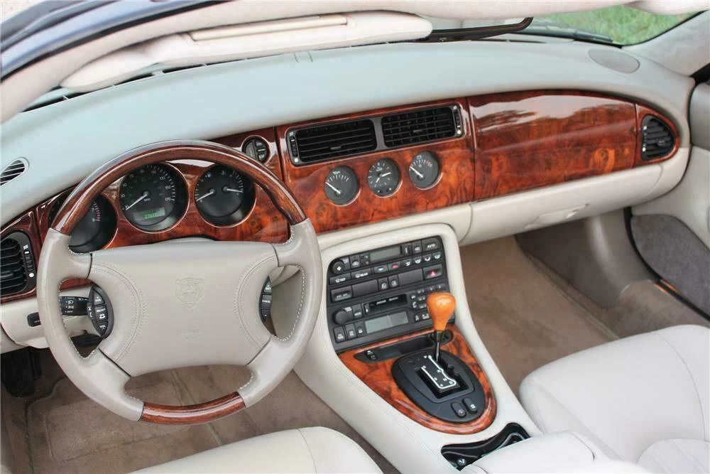1998 Jaguar X100 XK8 - Image 4 of 5