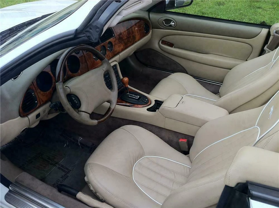 1998 Jaguar X100 XK8 - Image 4 of 5