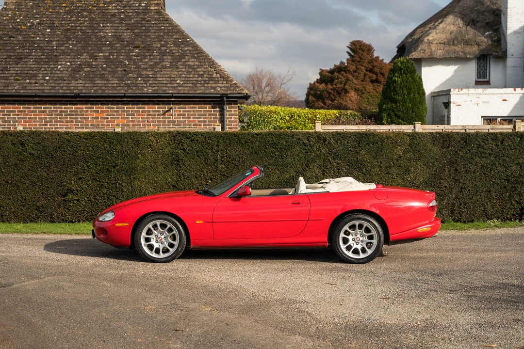 1998 Jaguar X100 XKR - Image 9 of 31