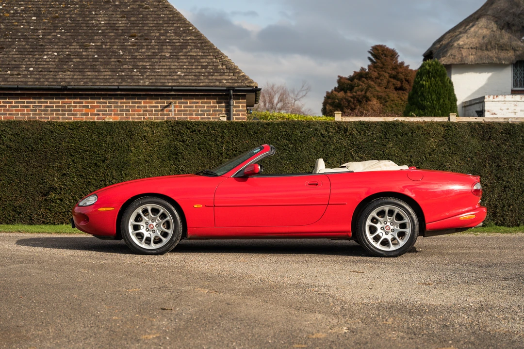 1998 Jaguar X100 XKR - Image 10 of 31