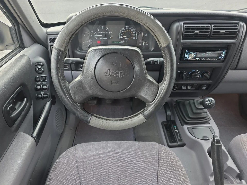 1998 Jeep XJ Cherokee - Image 6 of 12
