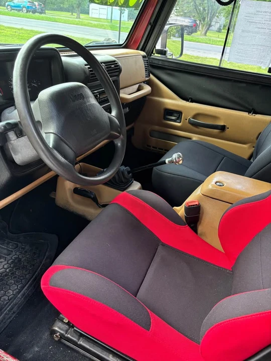 1998 Jeep TJ Wrangler - Image 4 of 5