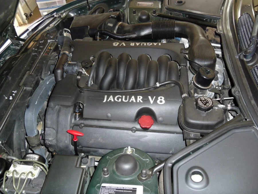 1998 Jaguar X100 XK8 - Image 5 of 9