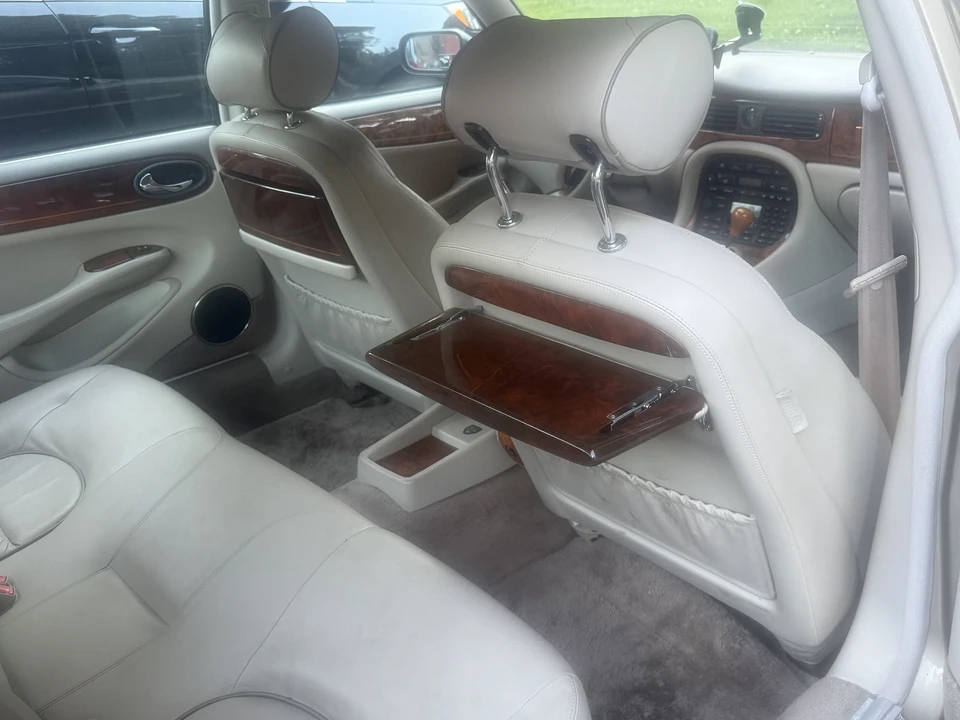 1998 Jaguar X308 XJ - Image 8 of 10