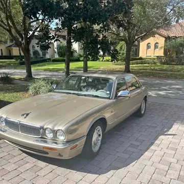 1998 Jaguar Vanden Plas