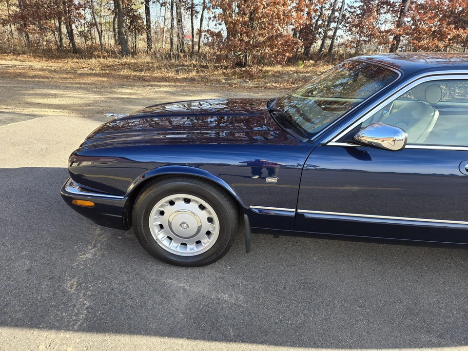 1998 Jaguar X308 XJ - Image 12 of 31