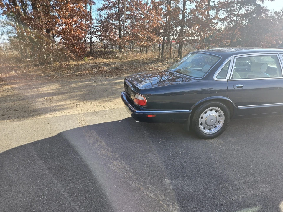 1998 Jaguar X308 XJ - Image 15 of 31