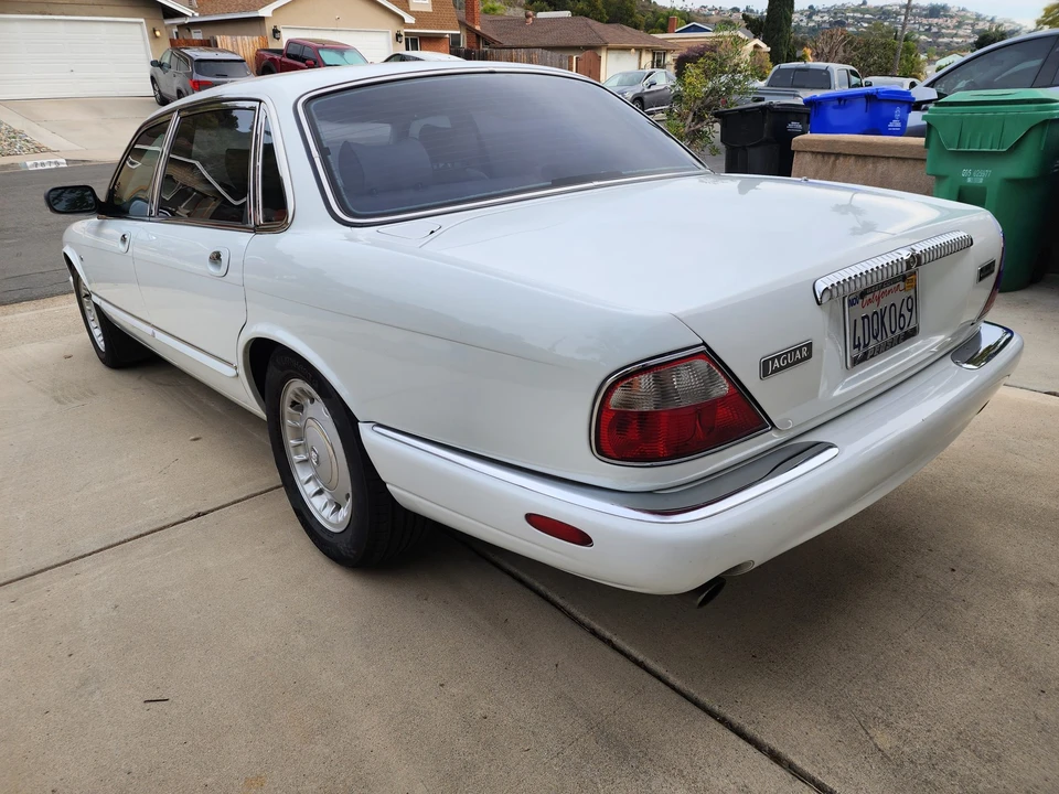 1998 Jaguar X308 XJ - Image 15 of 31