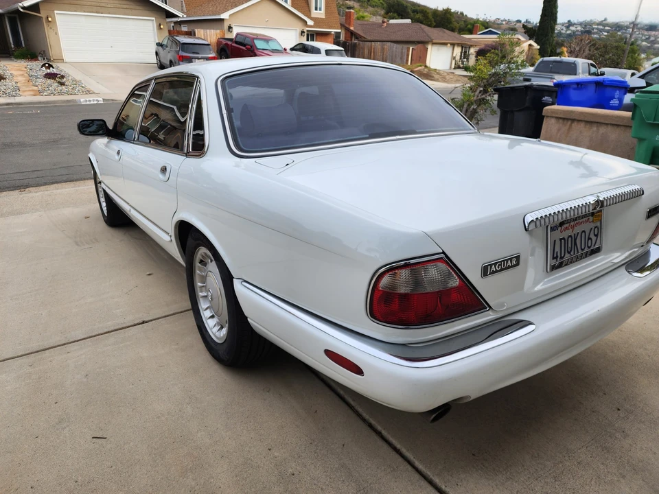 1998 Jaguar X308 XJ - Image 14 of 31