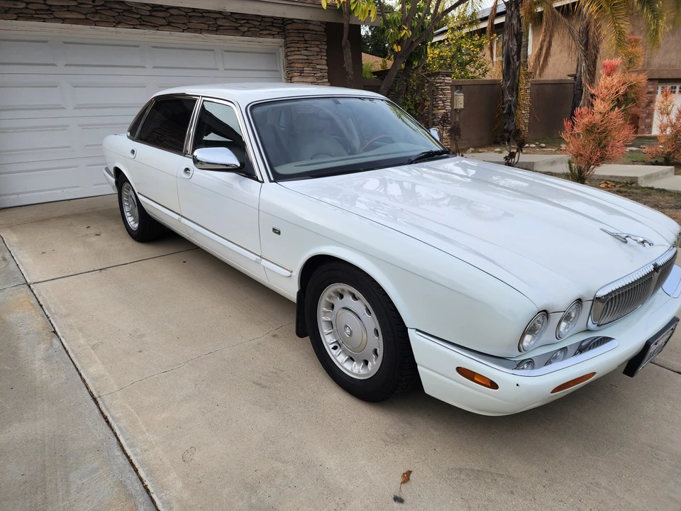 1998 Jaguar X308 XJ - Image 8 of 31