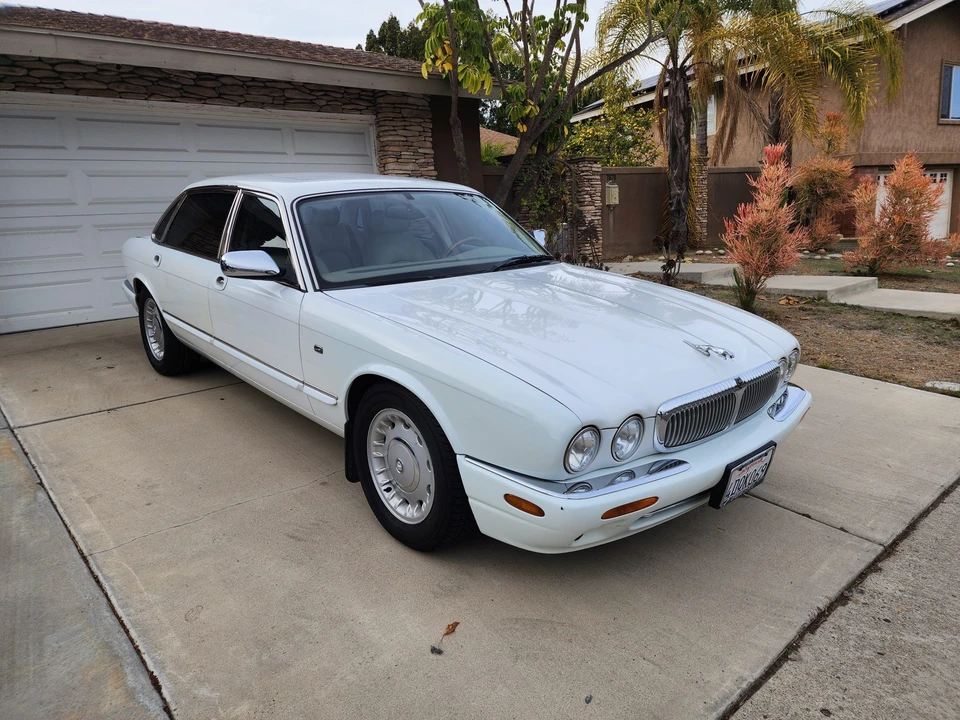 1998 Jaguar X308 XJ - Image 7 of 31