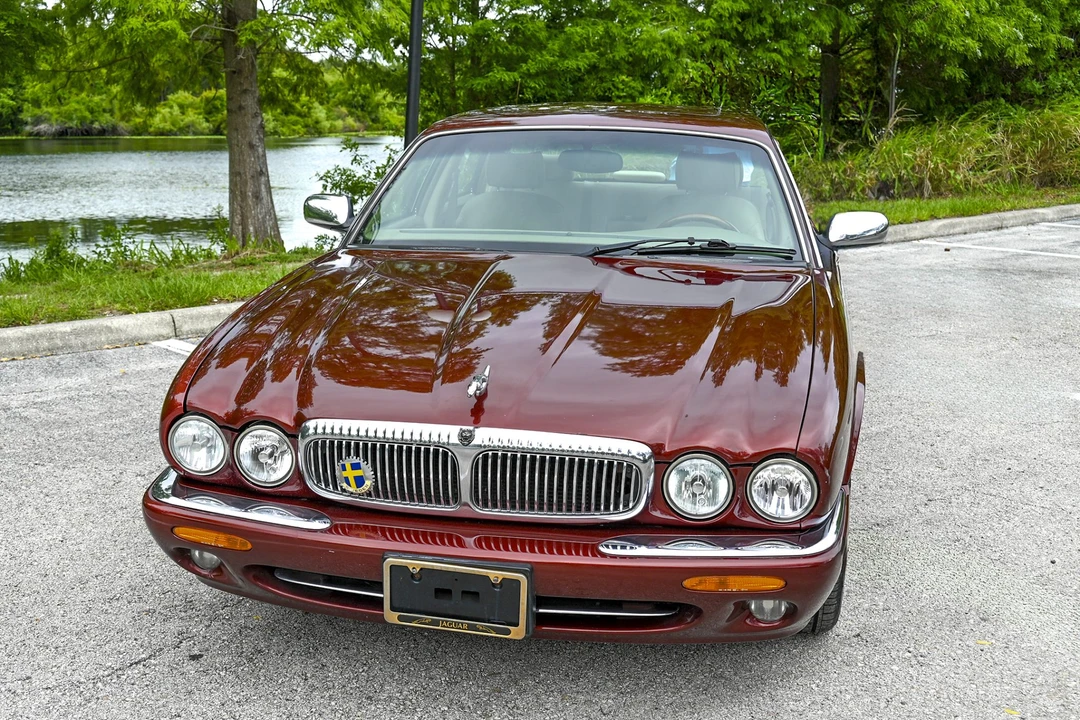 1998 Jaguar X308 XJ - Image 2 of 31