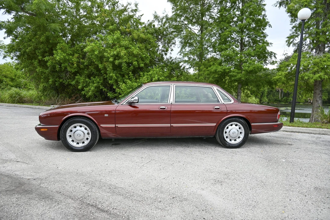 1998 Jaguar X308 XJ - Image 15 of 31