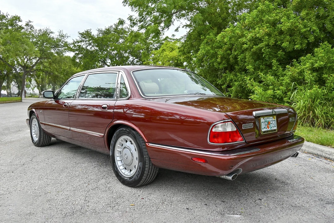 1998 Jaguar X308 XJ - Image 14 of 31