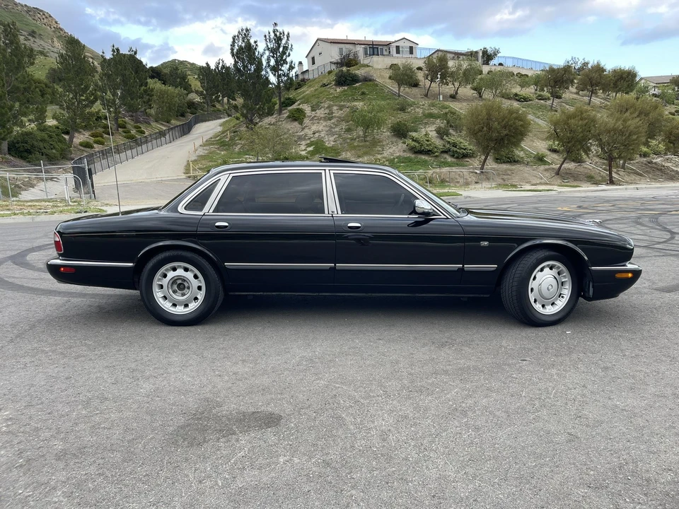 1998 Jaguar X308 XJ - Image 16 of 31