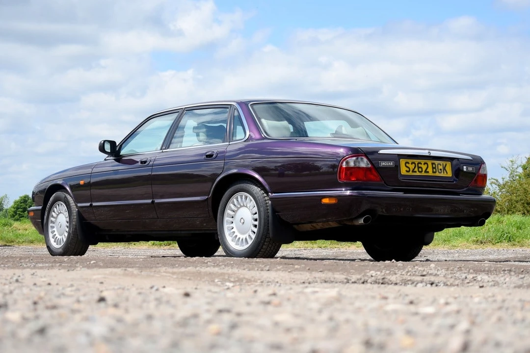 1998 Jaguar X308 XJ - Image 9 of 30