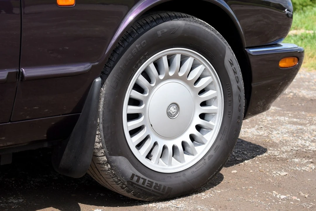 1998 Jaguar X308 XJ - Image 25 of 30