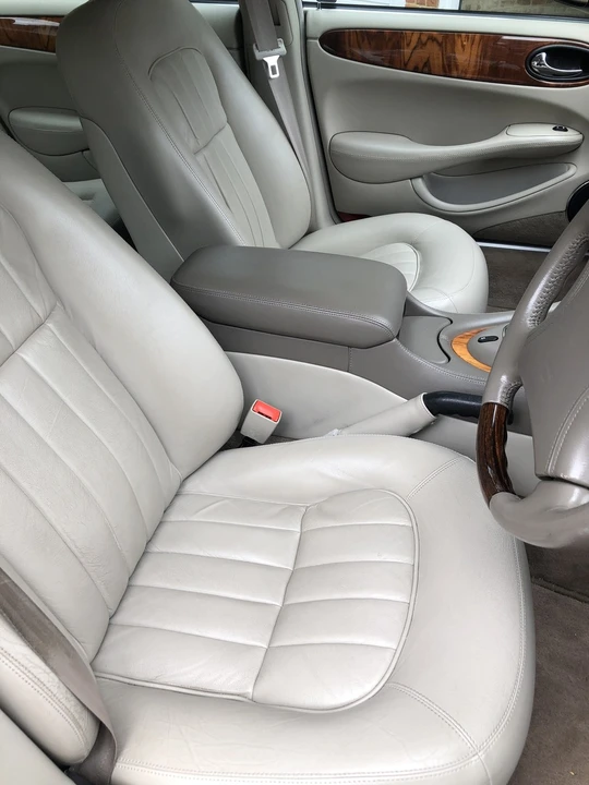 1998 Jaguar X308 XJ - Image 11 of 30