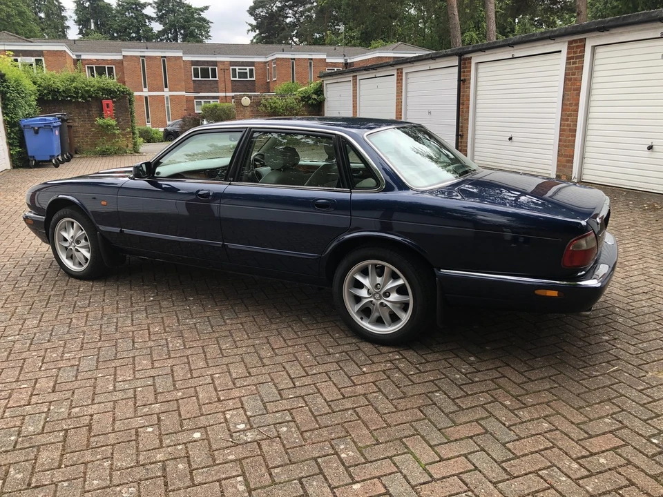 1998 Jaguar X308 XJ - Image 4 of 30