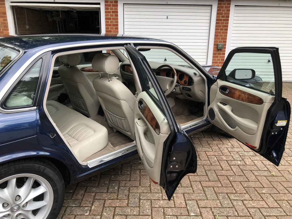 1998 Jaguar X308 XJ - Image 13 of 30