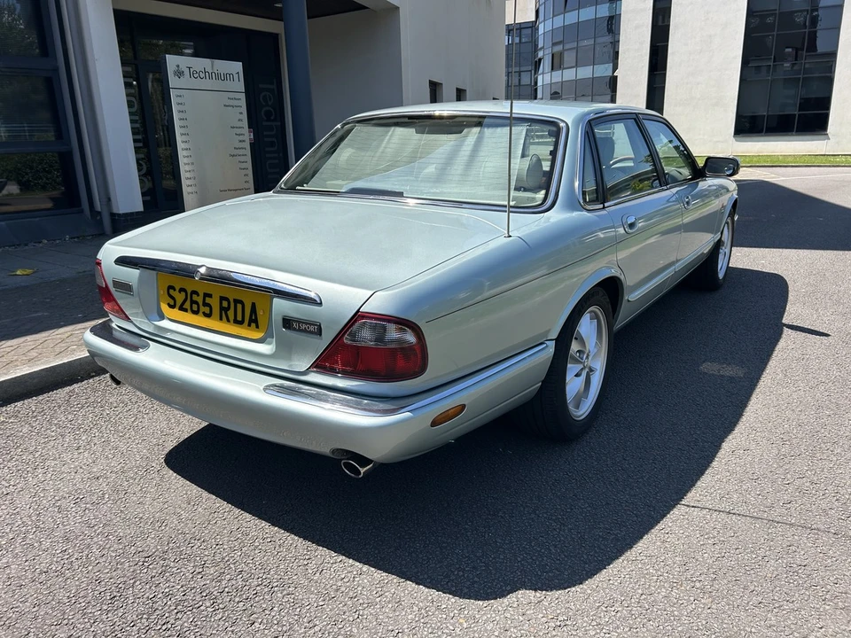 1998 Jaguar X308 XJ - Image 5 of 30