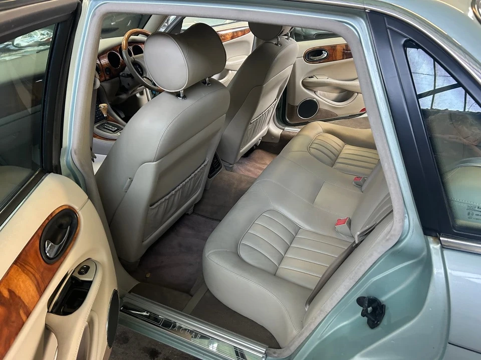 1998 Jaguar X308 XJ - Image 10 of 30