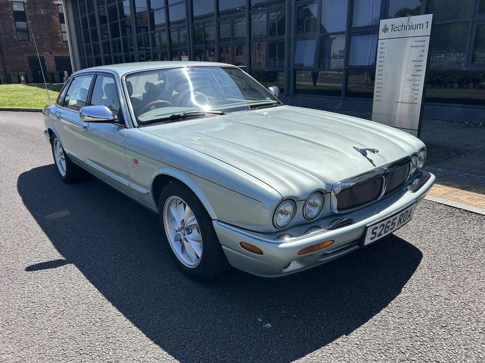 1998 Jaguar X308 XJ - Image 3 of 30