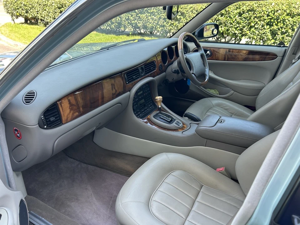 1998 Jaguar X308 XJ - Image 16 of 30