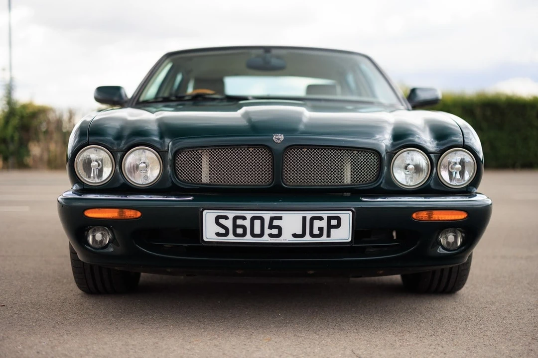 1998 Jaguar X308 XJR - Image 4 of 30