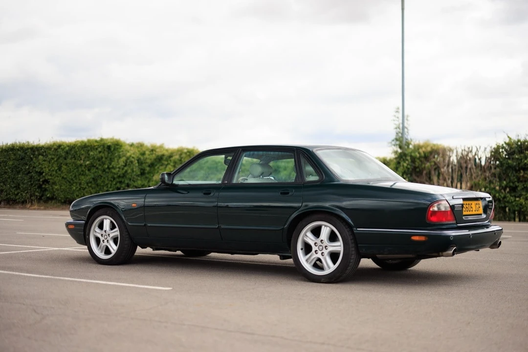 1998 Jaguar X308 XJR - Image 17 of 30