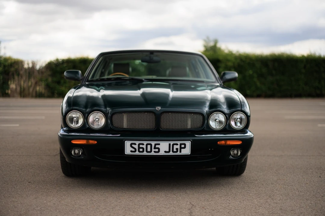 1998 Jaguar X308 XJR - Image 7 of 30