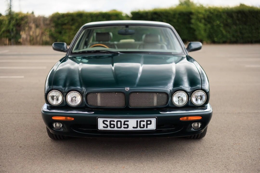 1998 Jaguar X308 XJR - Image 14 of 30