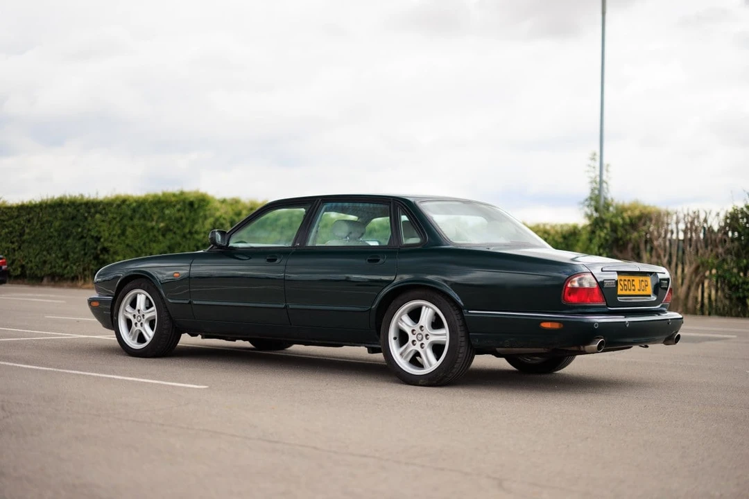 1998 Jaguar X308 XJR - Image 19 of 30