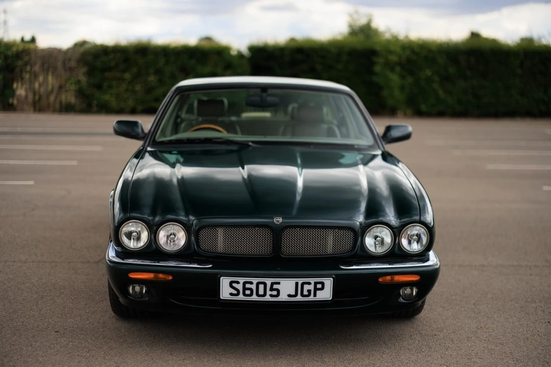 1998 Jaguar X308 XJR - Image 8 of 30