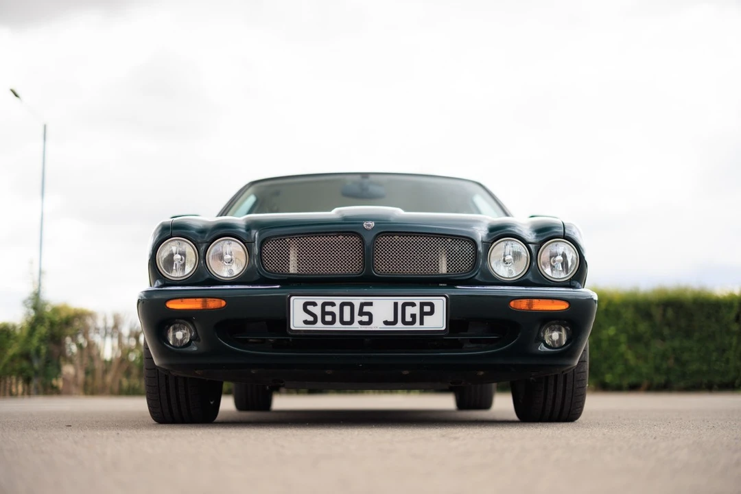 1998 Jaguar X308 XJR - Image 15 of 30