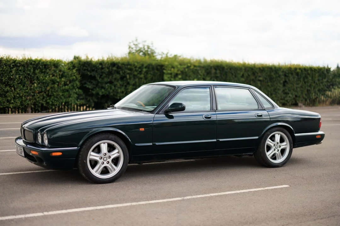 1998 Jaguar X308 XJR - Image 24 of 30
