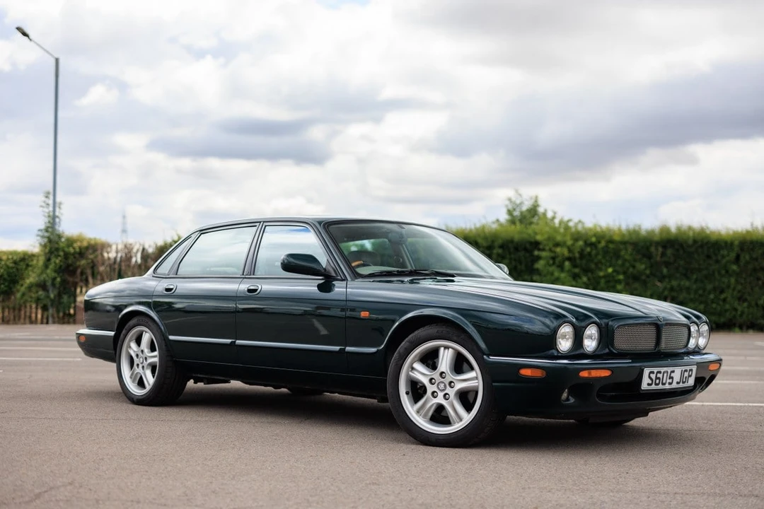 1998 Jaguar X308 XJR - Image 27 of 30