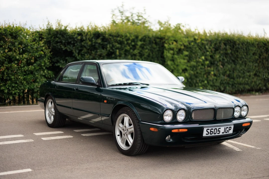 1998 Jaguar X308 XJR - Image 18 of 30