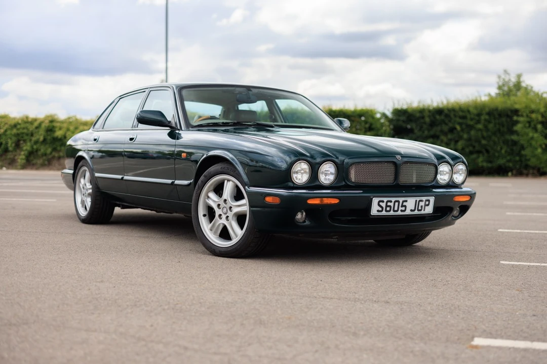 1998 Jaguar X308 XJR - Image 30 of 30