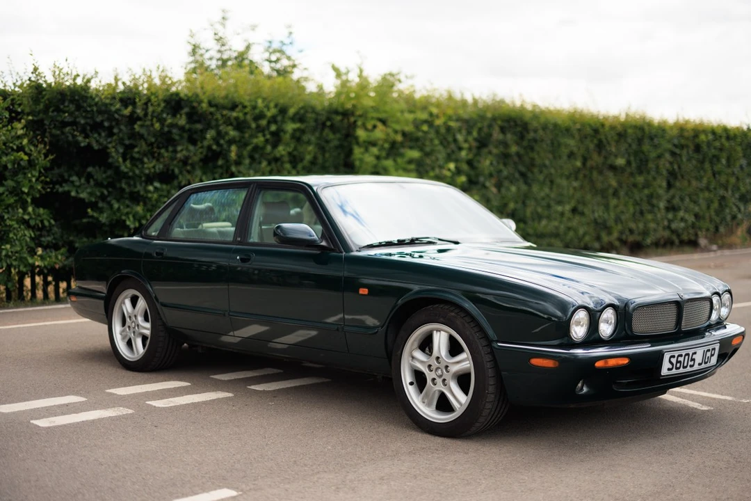 1998 Jaguar X308 XJR - Image 12 of 30