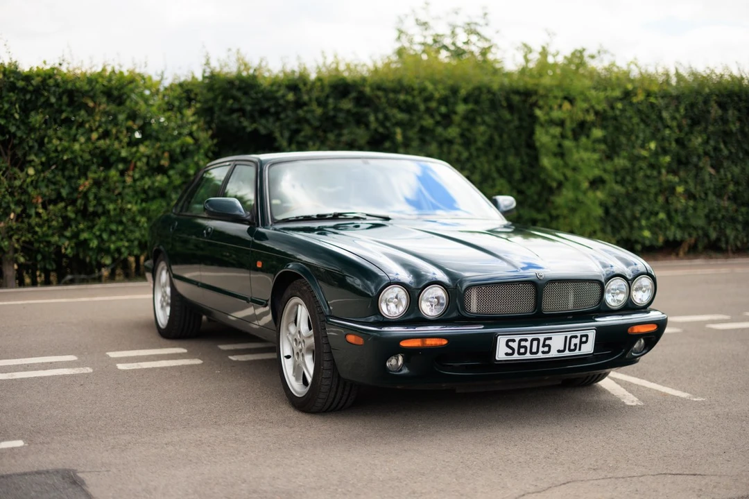 1998 Jaguar X308 XJR - Image 2 of 30