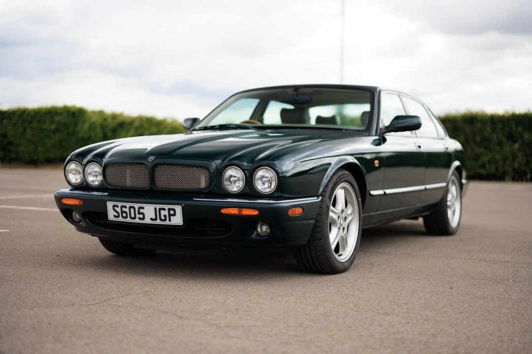 1998 Jaguar X308 XJR - Image 2 of 30