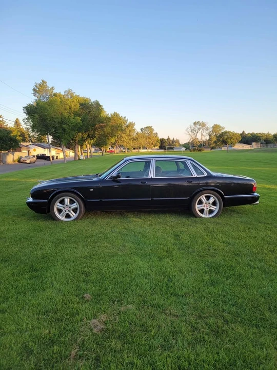 1998 Jaguar X308 XJ - Image 2 of 7