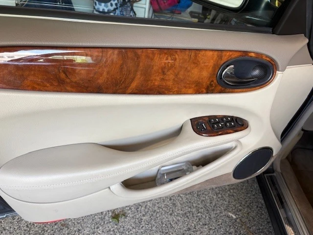 1998 Jaguar X308 XJ - Image 6 of 9
