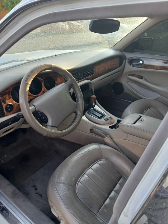 1998 Jaguar X308 XJ - Image 3 of 5