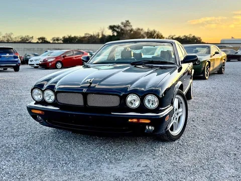1998 Jaguar XJ Sedan XJR