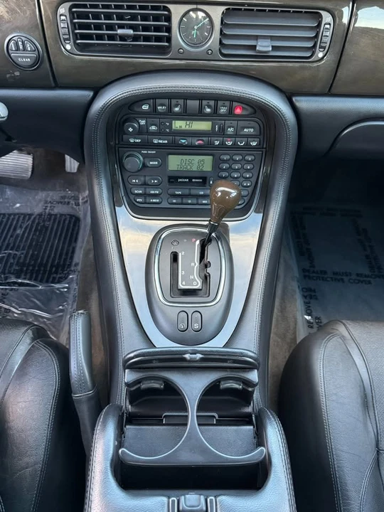 1998 Jaguar X308 XJR - Image 12 of 20