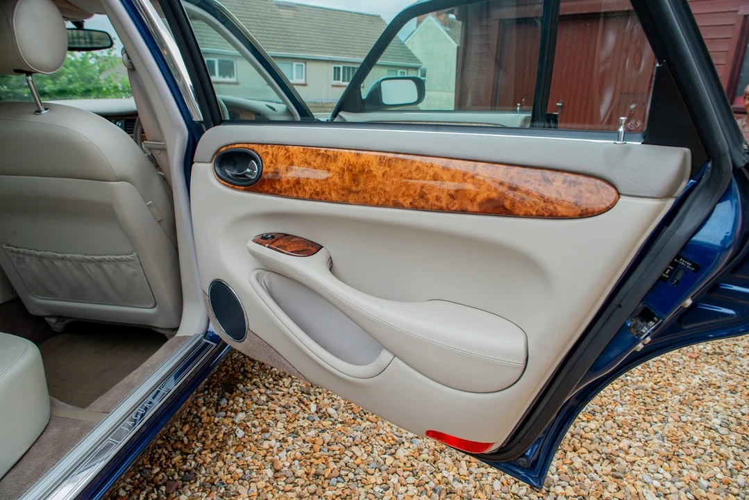 1998 Jaguar X308 XJ - Image 26 of 30