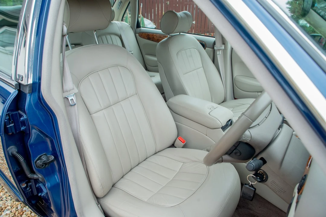 1998 Jaguar X308 XJ - Image 23 of 30